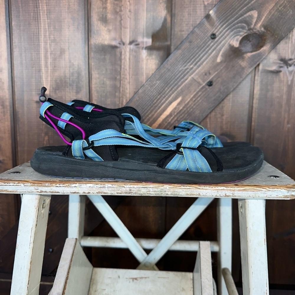 Columbia Women’s Sandals Size 10 Blue/Black Strappy Hiking Sandals